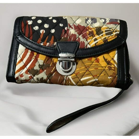 Vera Bradley Handbags - Vera Bradley Quilted Patchwork Wristlet Wallet With Leather Trim & Snap Closure